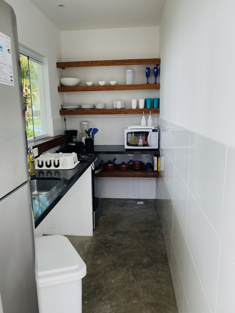 B Blue Beachouses 23/65
