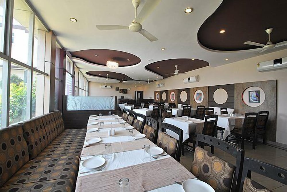 Classic 7 Hotel &amp; Restaurant 18/43