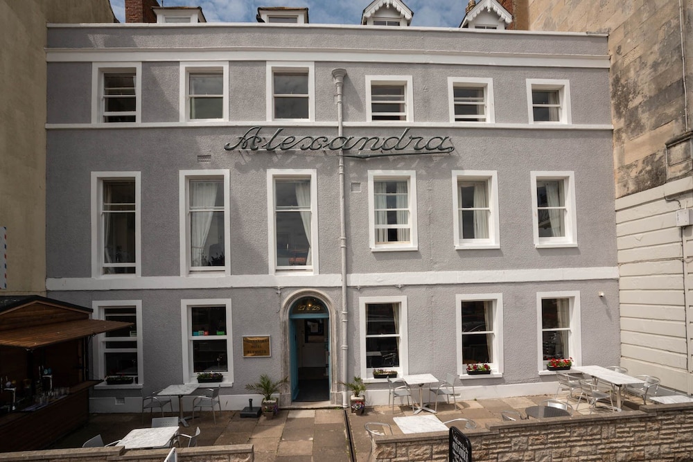 The Alexandra Hotel 1/71