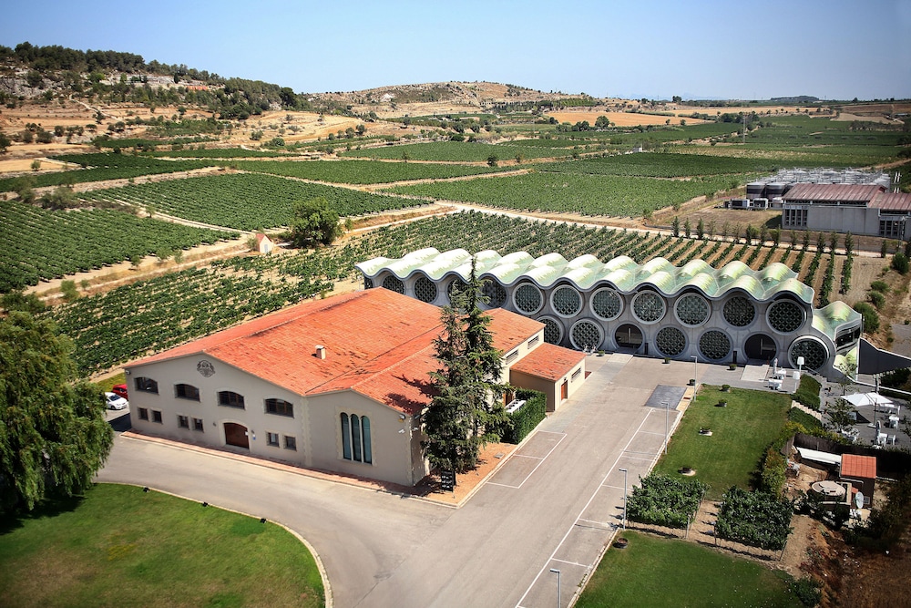 Cava Hotel Mastinell 61/68