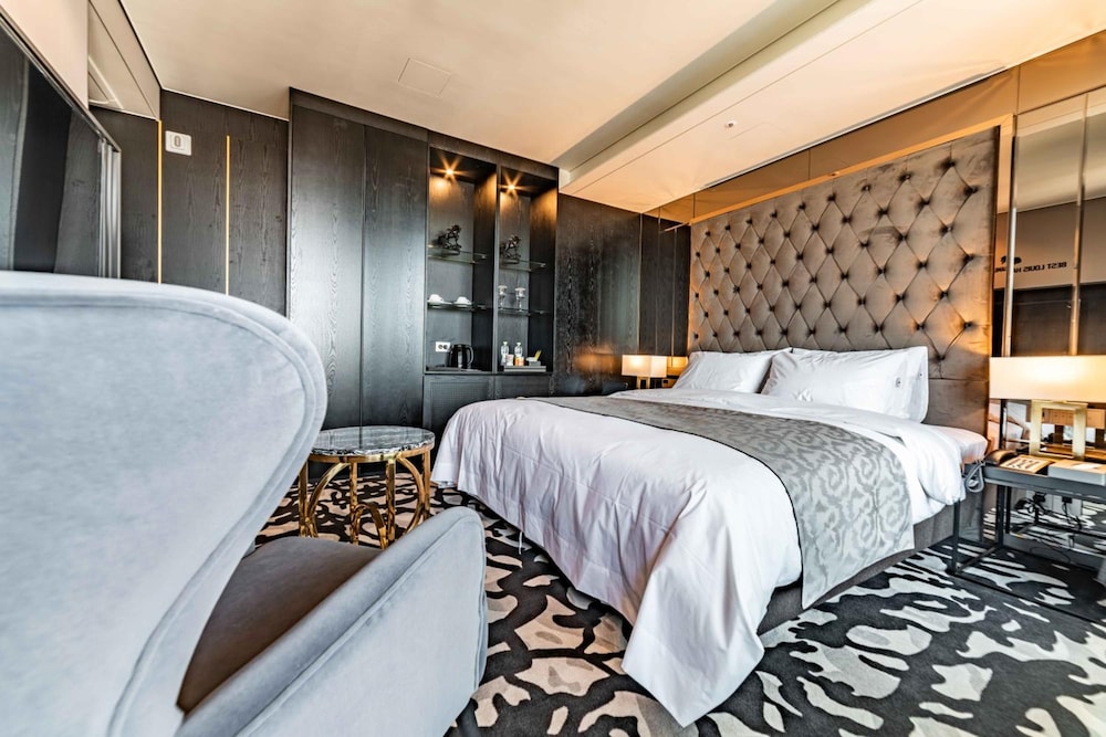 Best Louis Hamilton Hotel West Busan 25/38
