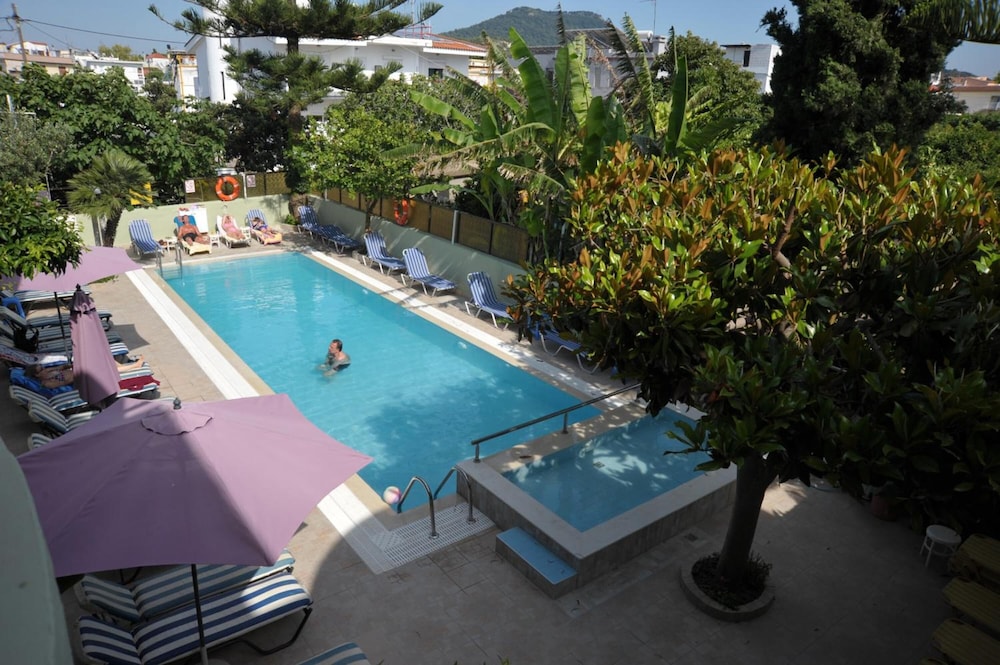 Anseli Hotel Apartments and Studios 24/33