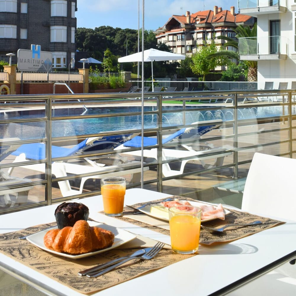 Maritimo Ris Hotel and Apartments 55/73