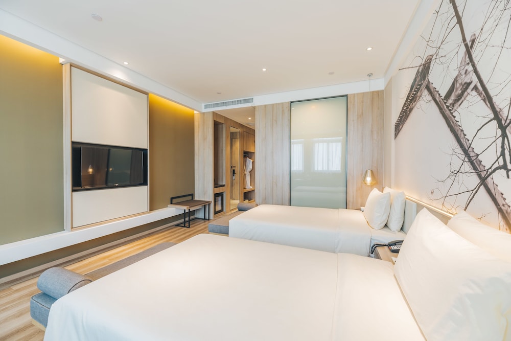 Atour Hotel (Suzhou North High Speed Railway Station, Qiyage Garden) 11/44