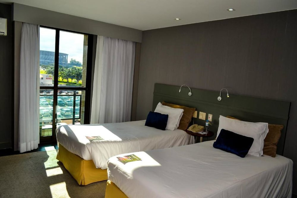 Grand Mercure Brasilia Eixo Monumental 14/73