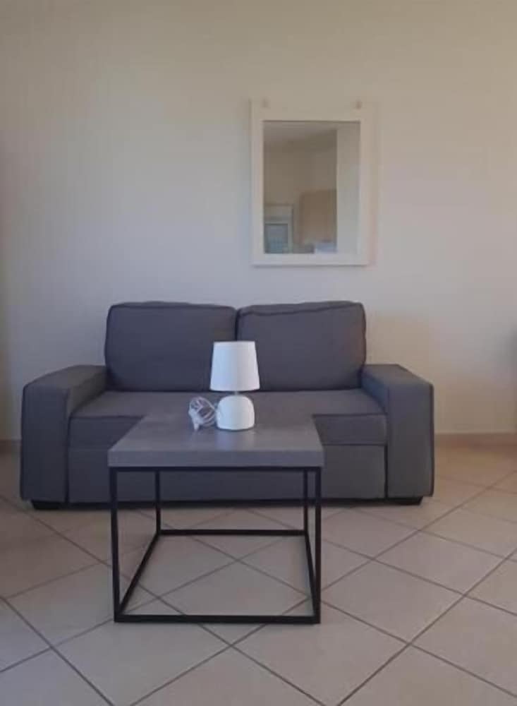New Kydonia Suites & Studios 11/25
