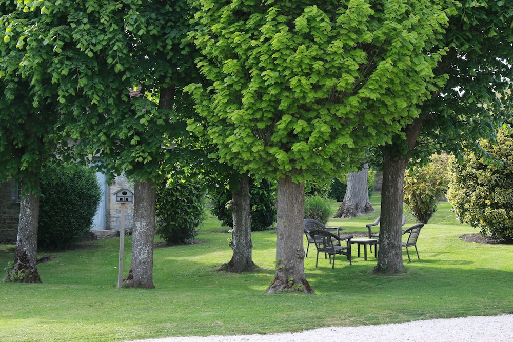 Domaine De Bayeux 55/69