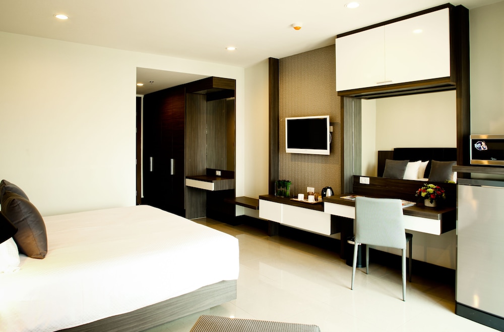 Crystal Suites Suvarnabhumi Airport 13/63