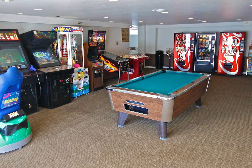 Flagship Oceanfront 26/39