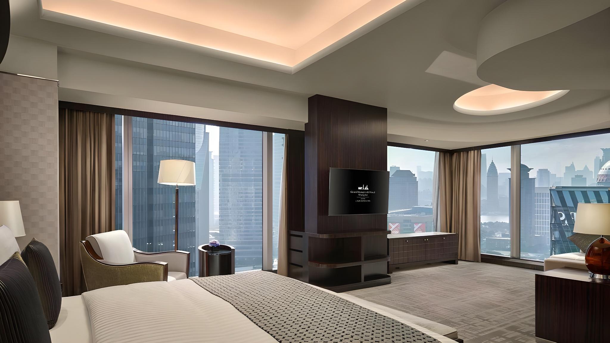 Skyline, Suite, Queen Bed