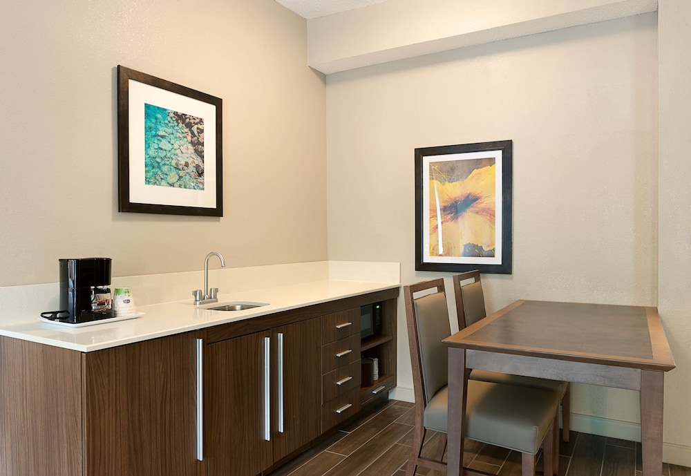 Hampton Inn Suites Charlotte Pineville 47/51