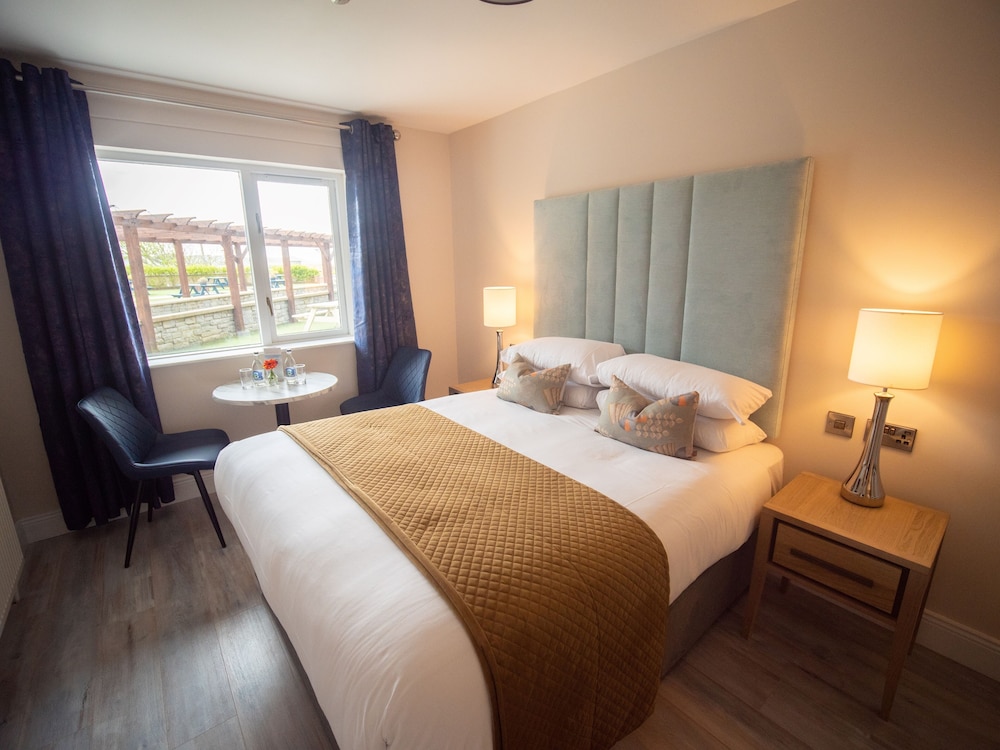 Room, Double Bed, Garden View