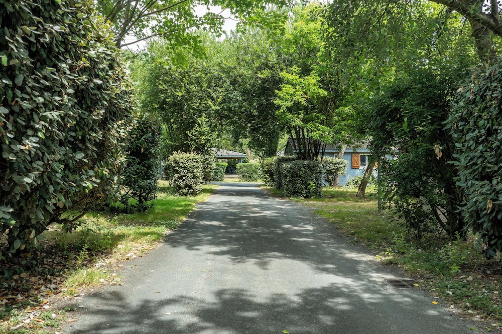 Terres De France - Hameaux Des Marines 42/48