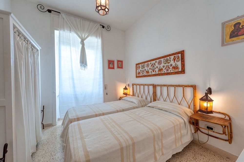 3 Bedrooms, Family, Apartment, 1 Double and 3 Single Beds