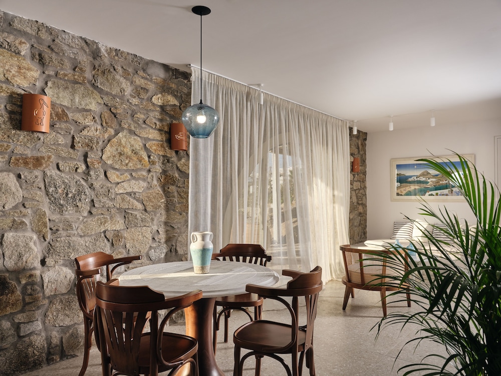 Belvedere Hilltop Rooms & Suites - The Leading Hotels of the World 47/59