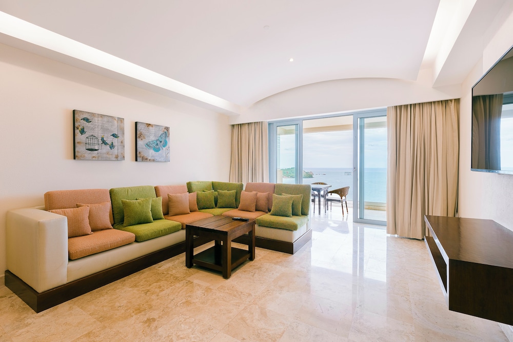 Hotel Azul Ixtapa Grand Resort Spa and Convention Center 32/51