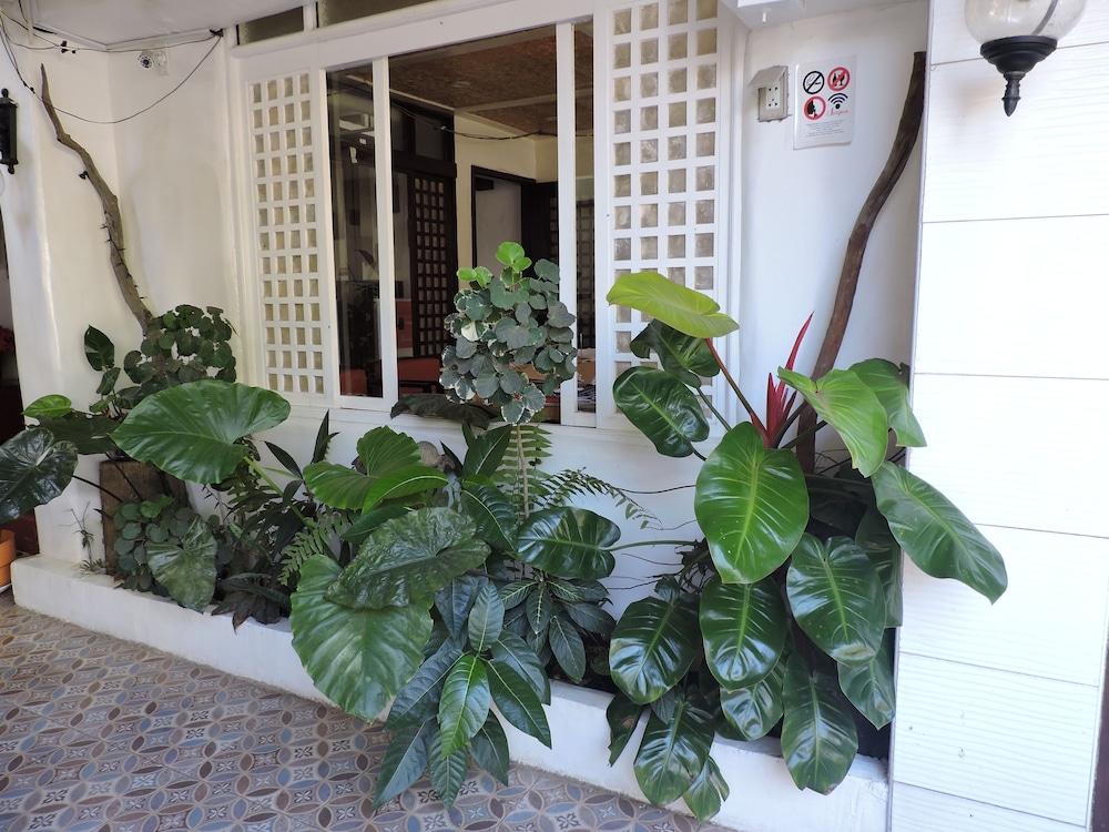 Orange Mangrove Pension House by SMS Hospitality 8/60