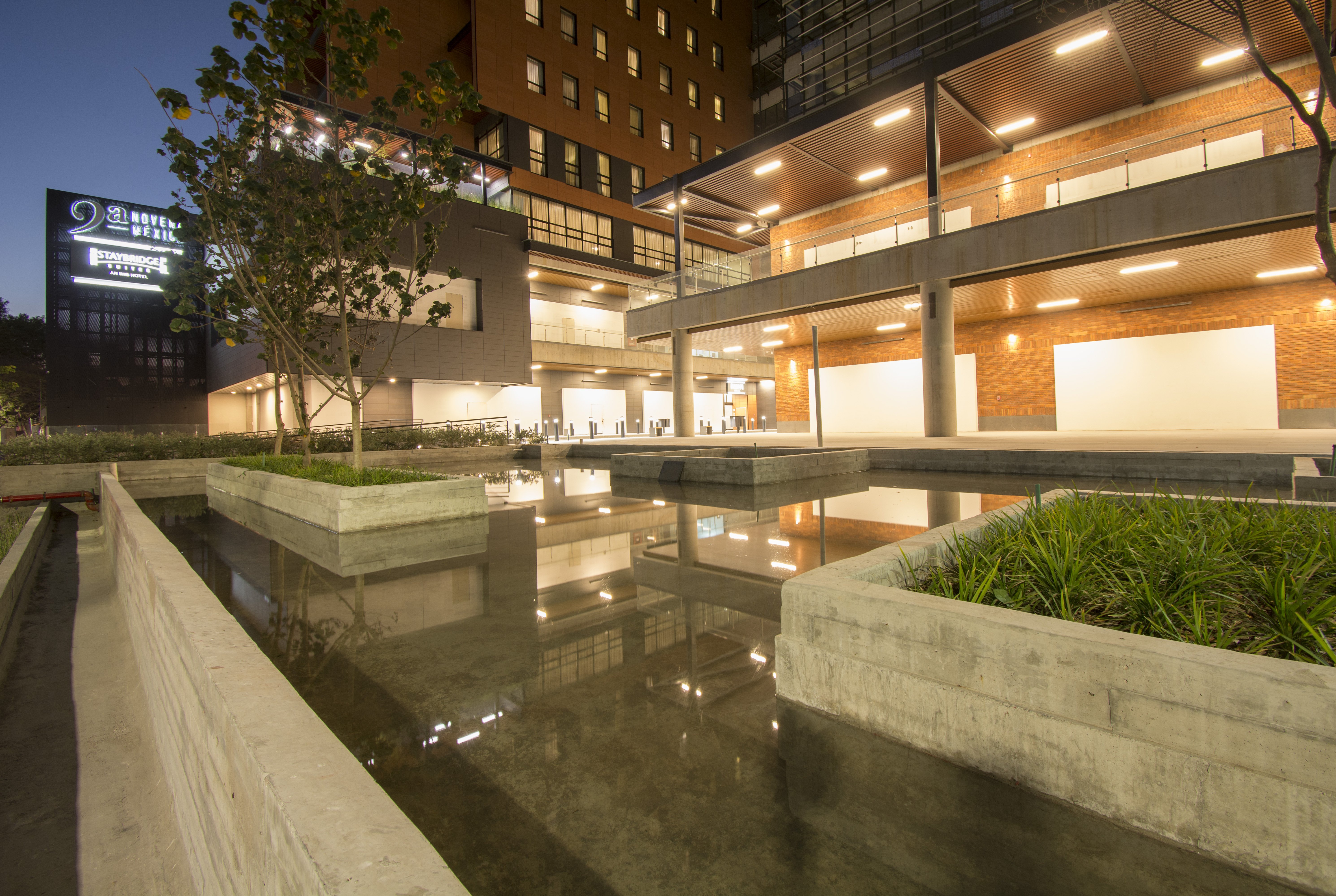 Staybridge Suites Guadalajara Novena 76/77