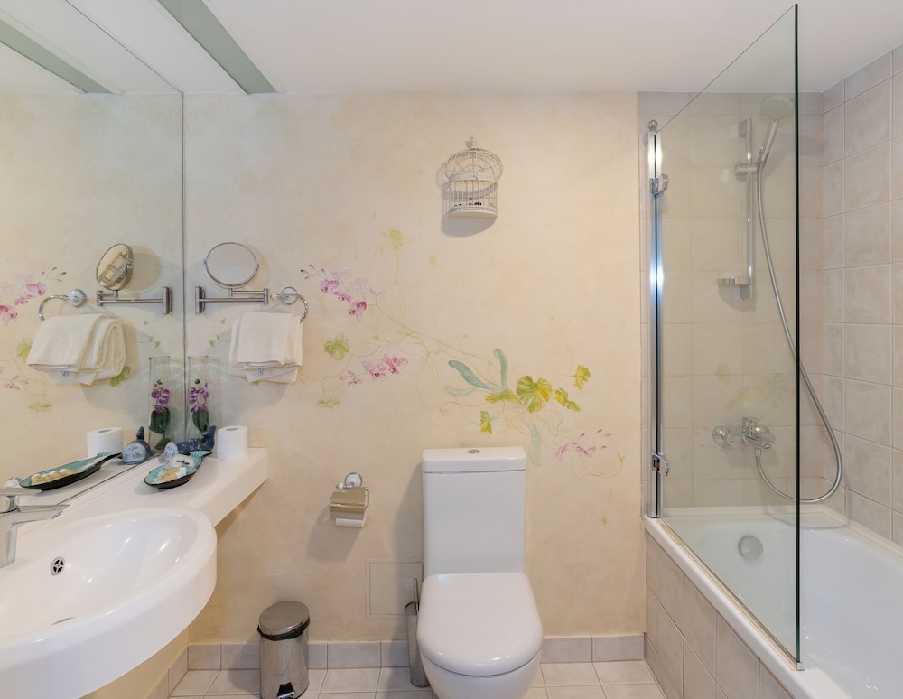 St Peters Boutique Hotel 45/49