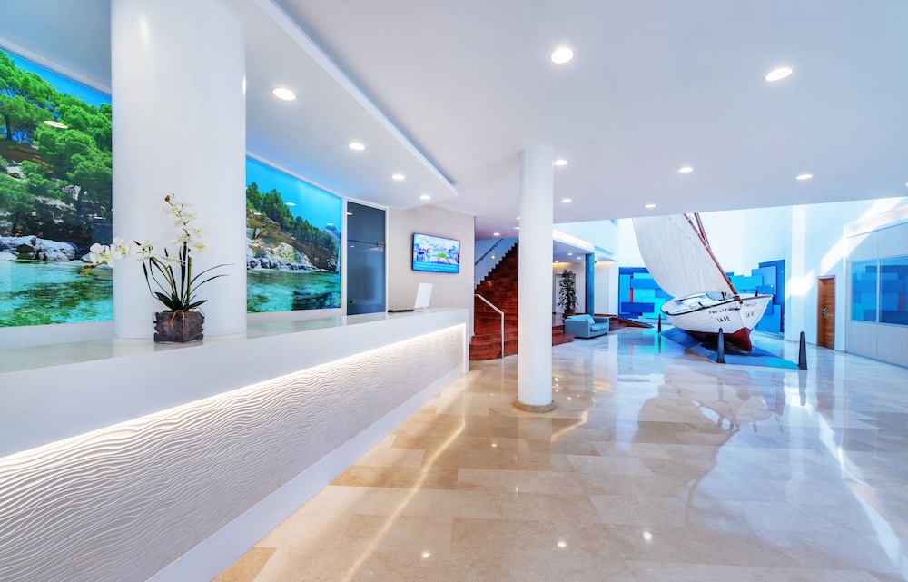 Aparthotel Fontanellas Playa 27/71
