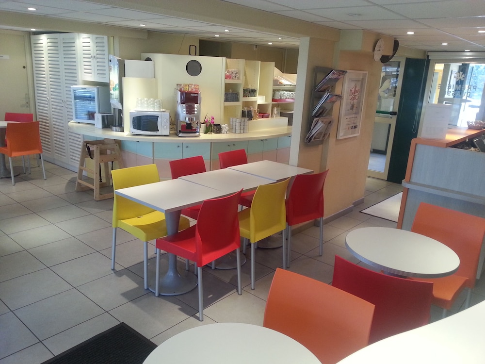 Premiere Classe Lyon Est - Aeroport Saint Exupery 47/59