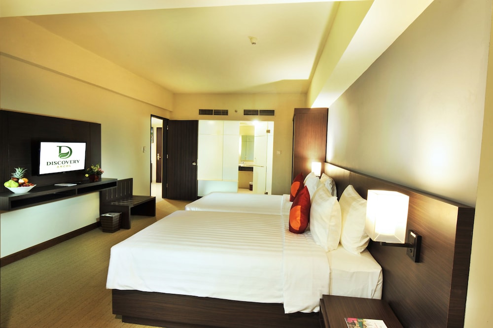 Discovery Ancol 21/68