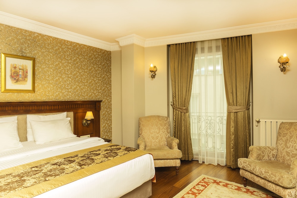 Acra Hotel 14/67