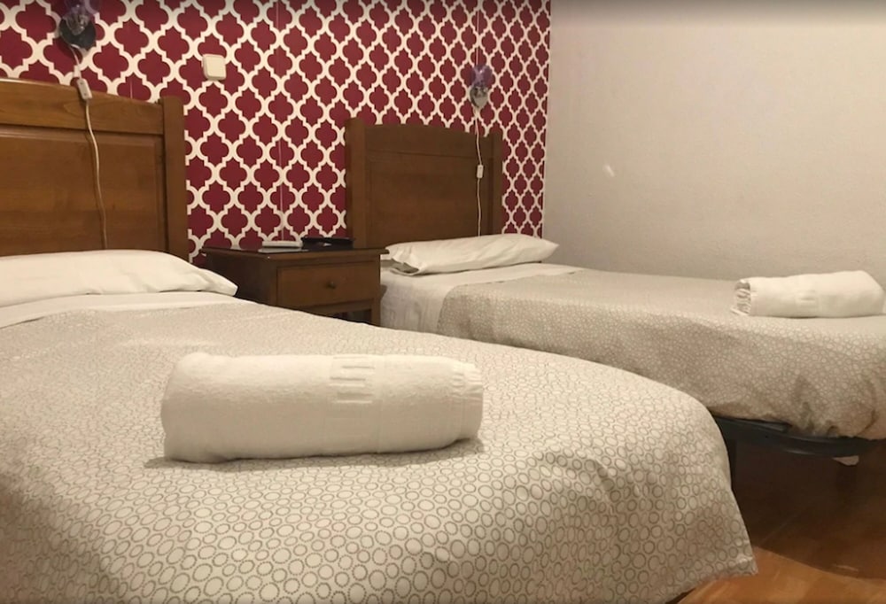 Hostal Los Perales 15/27