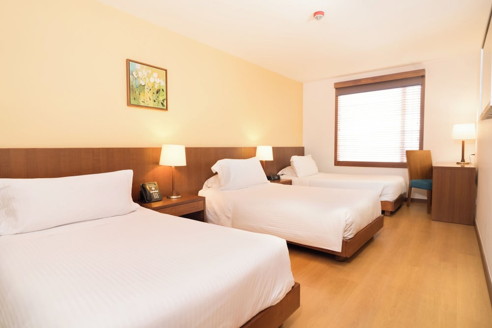 STANDARD, TRIPLE, 3 BEDS