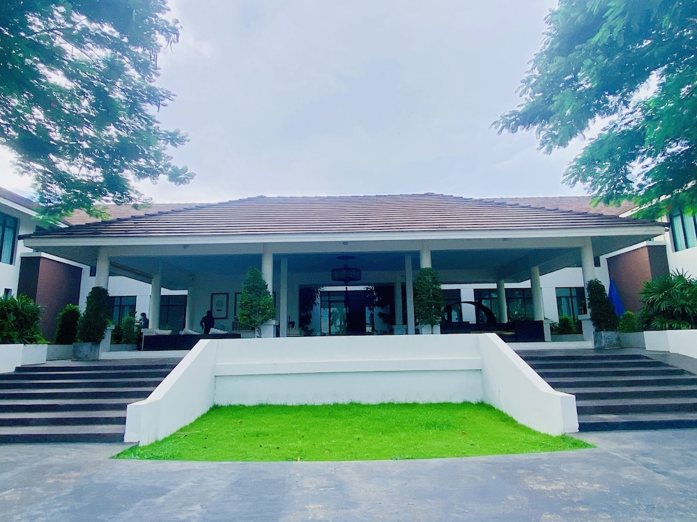 The Desiign Hotel 2/66