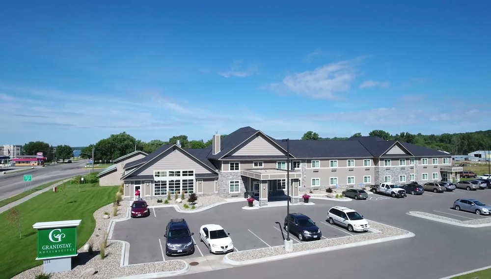 Grandstay Hotel Amp Suites 47/53