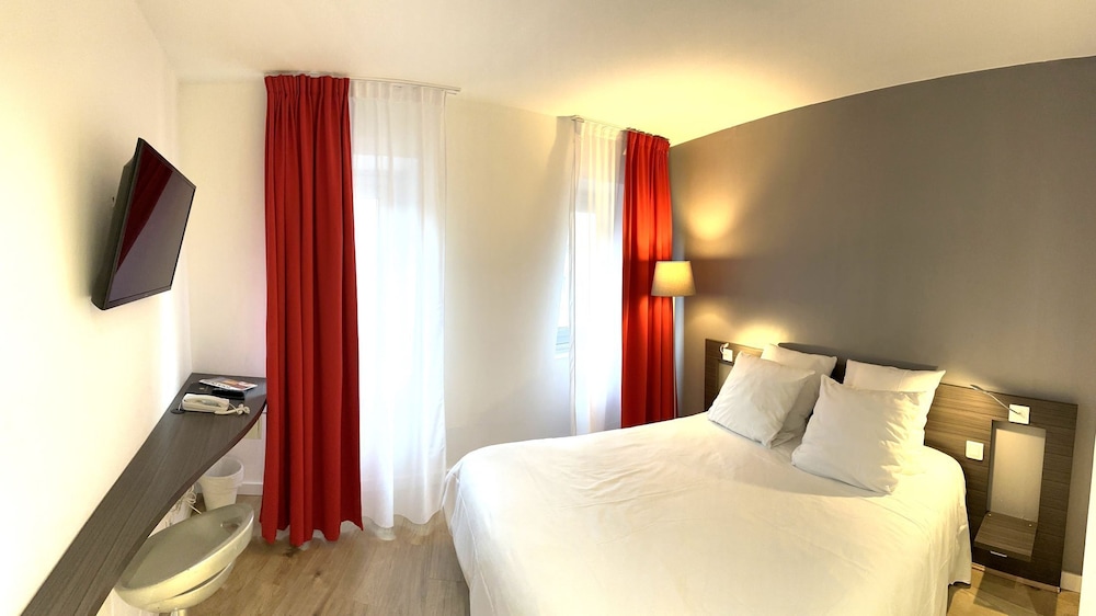 HOTEL LE COUSTURE 9/24