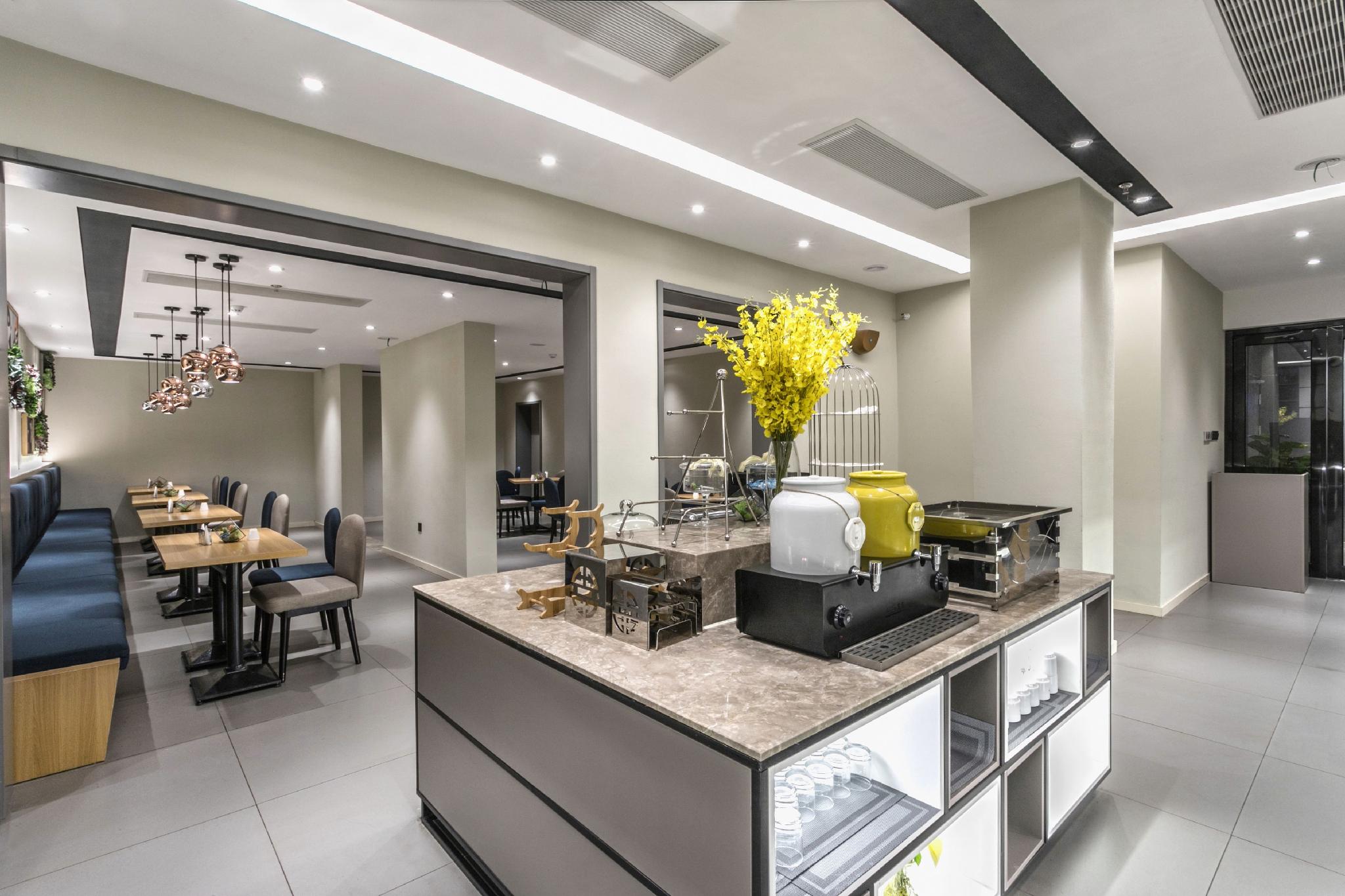 Homeinn Selected (Suzhou Xinqu Heshan Road Metro Station Branch) 24/33