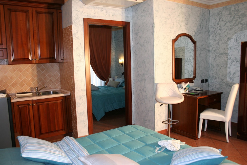 Euro House Inn Airport Hotel Residence 13/72