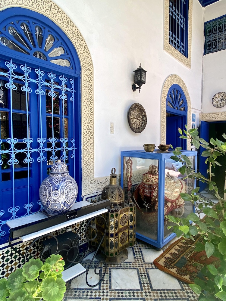 Riad Jean Claude 23/48