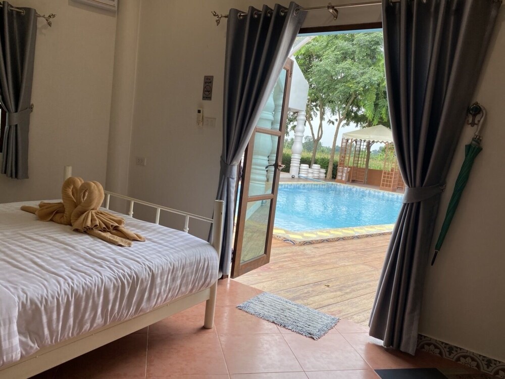 River Kwai Kiri Resort 30/75