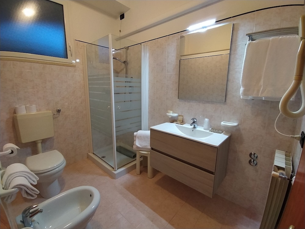 Hotel Monica 31/33