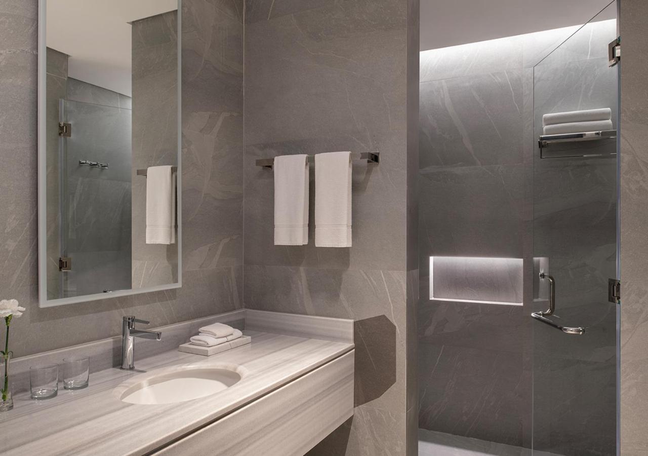 Ray Hotel Kuwait 63/63