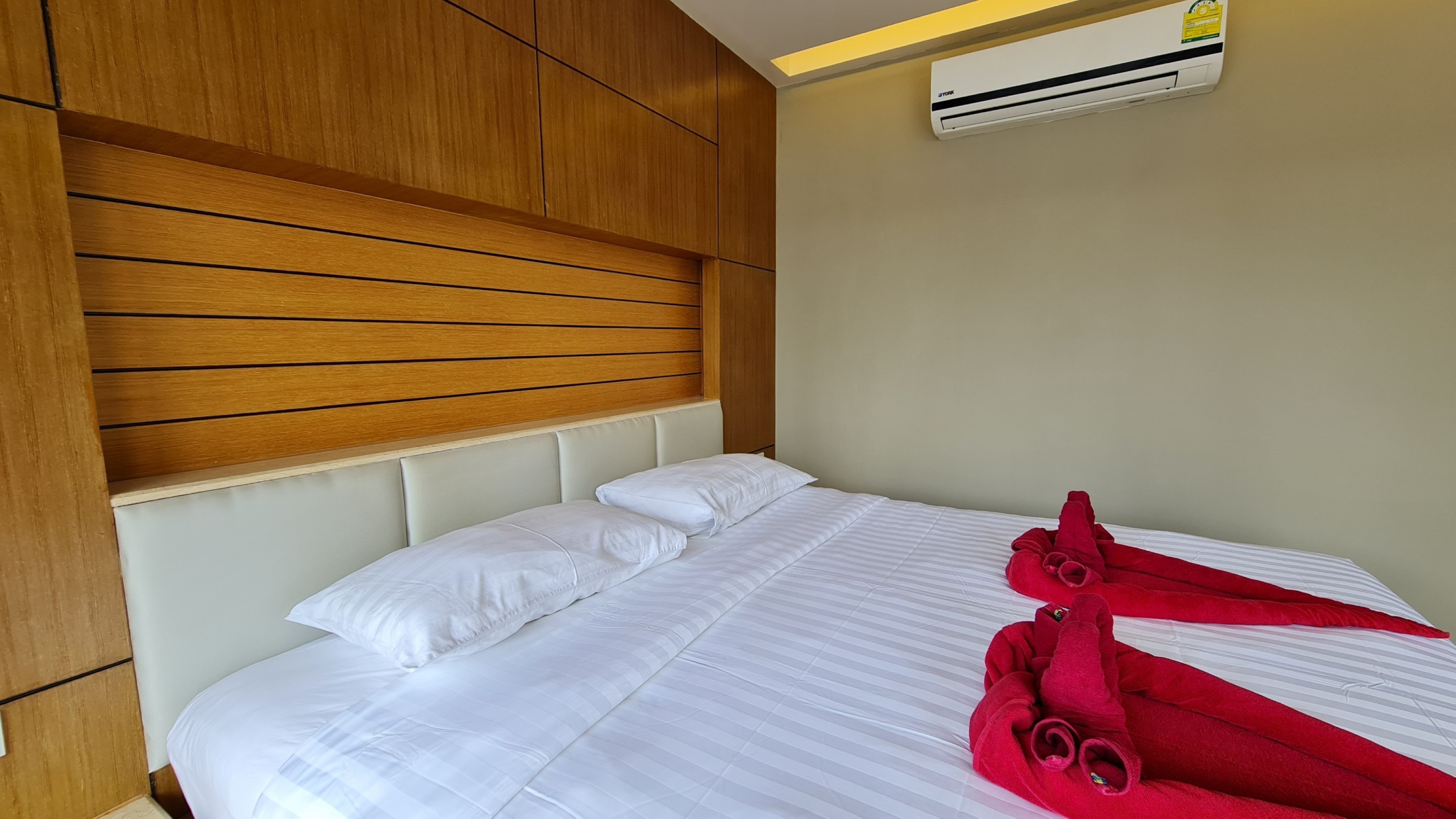 Room Actually 19/38