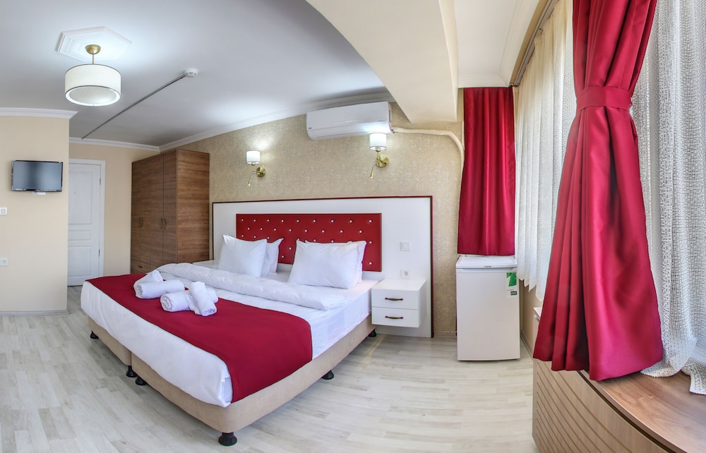 Cihangir Palace Hotel 16/69