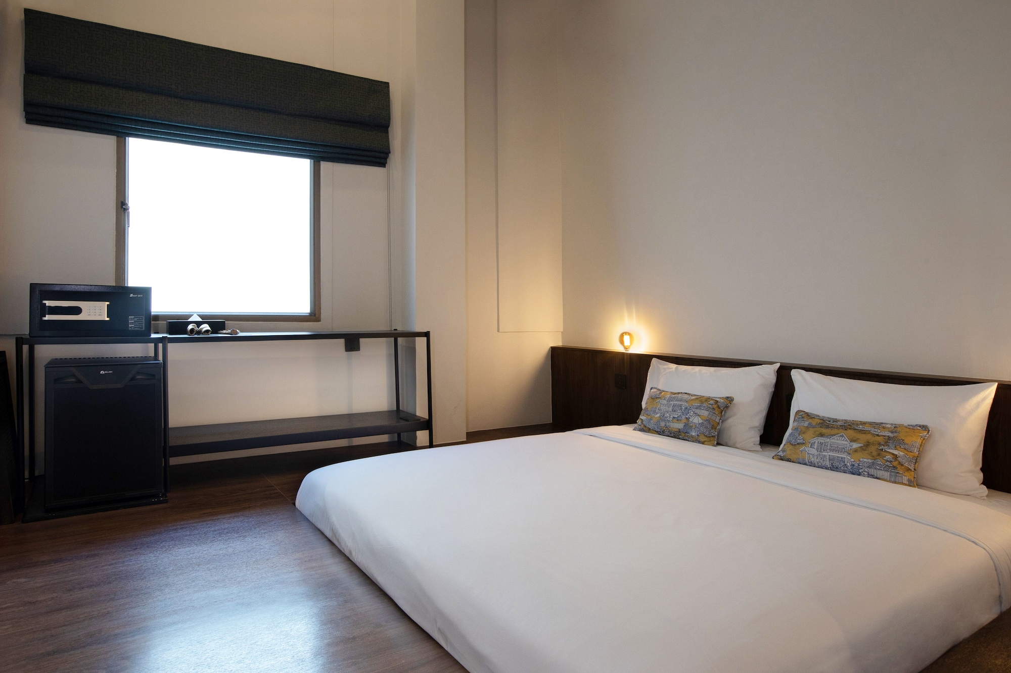 STANDARD, DOUBLE BED