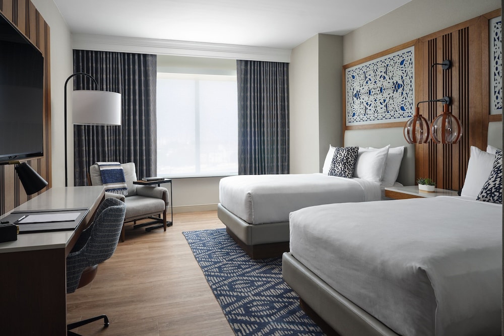 Deluxe, 2 Double Beds