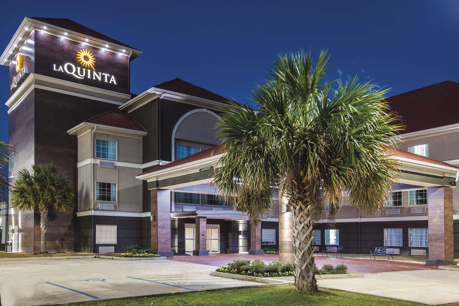 La Quinta Inn Suites By Wyndham Walker Denham Springs 1/22