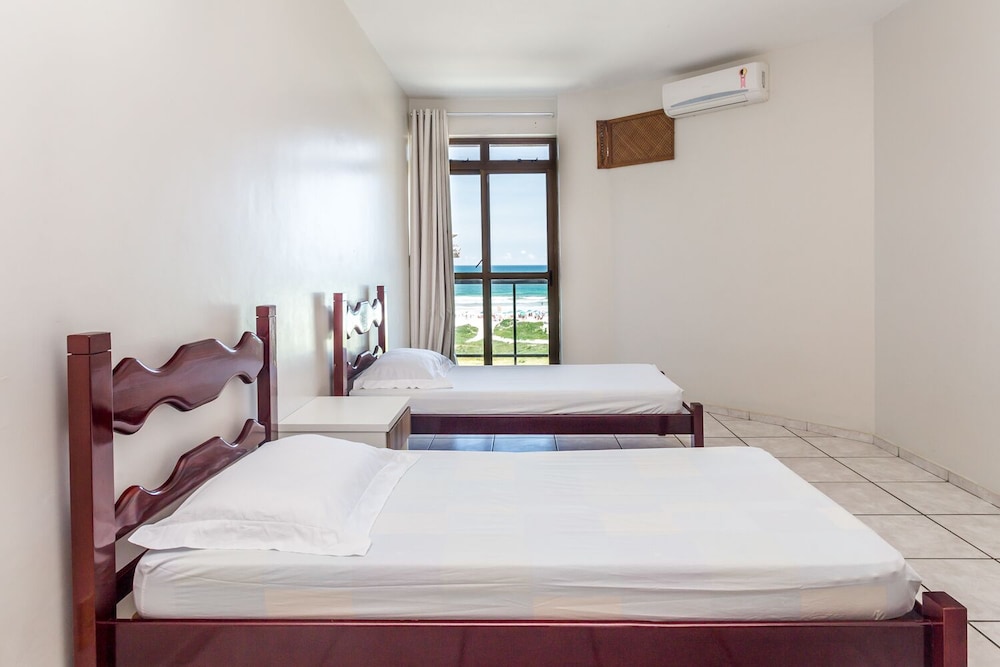 2 BEDROOMS, APARTMENT, QUEEN AND TWIN BEDS, BEACH VIEW, SOFA