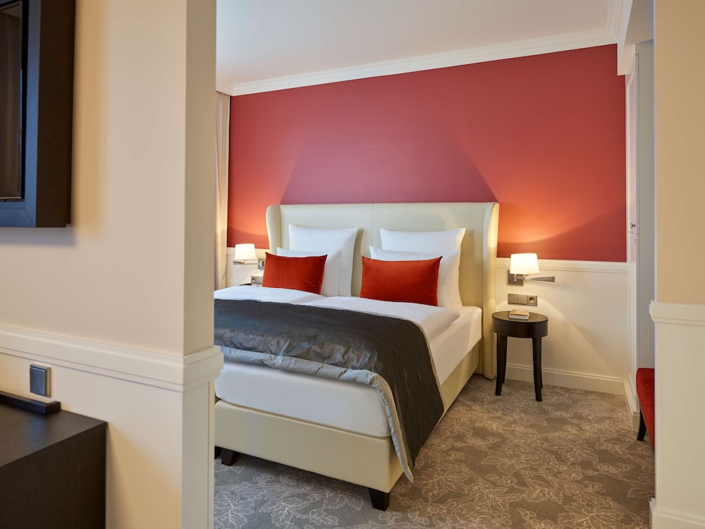 COMFORT, SUITE
