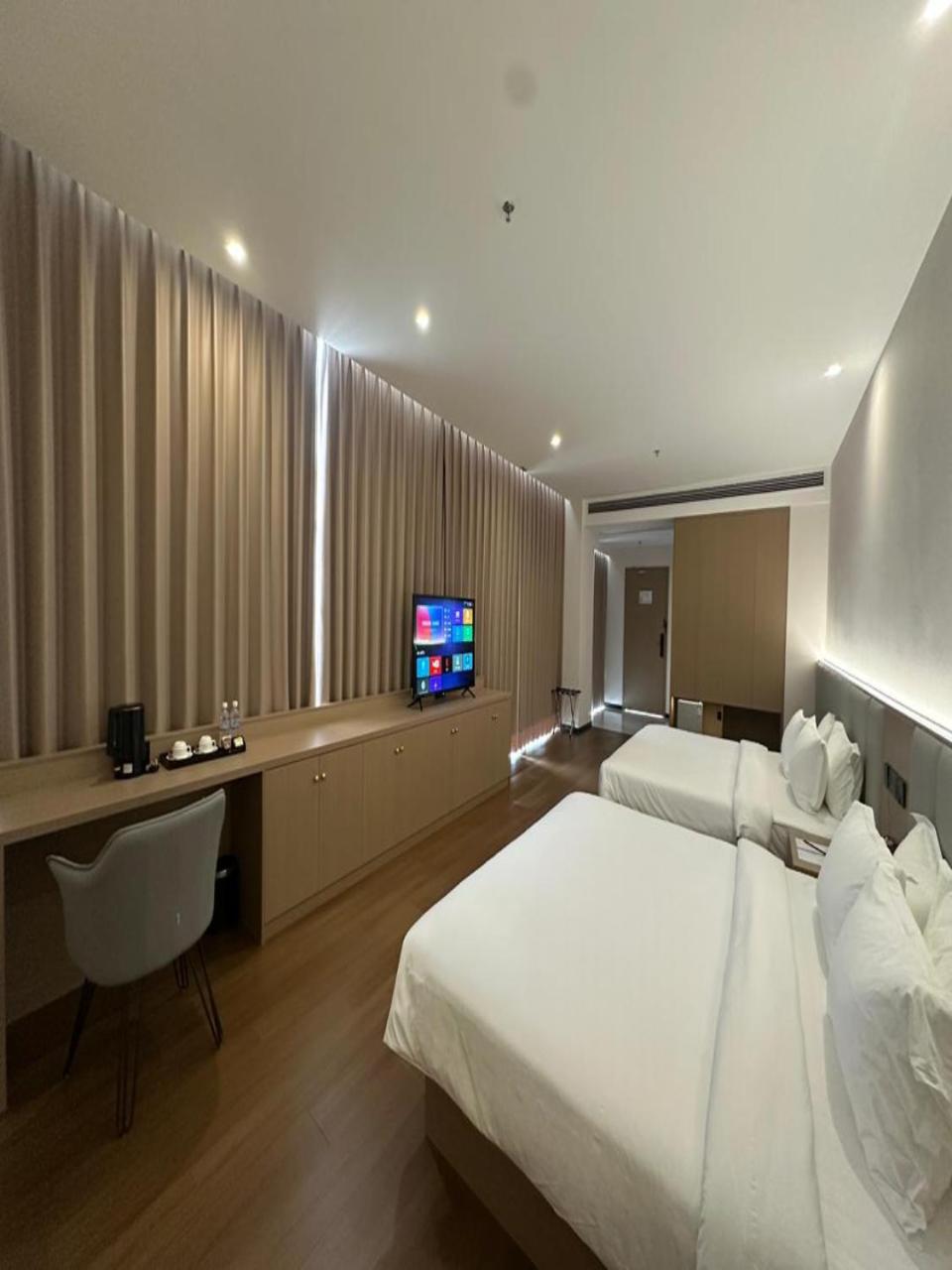 The MAJULAN Hotel 15/43