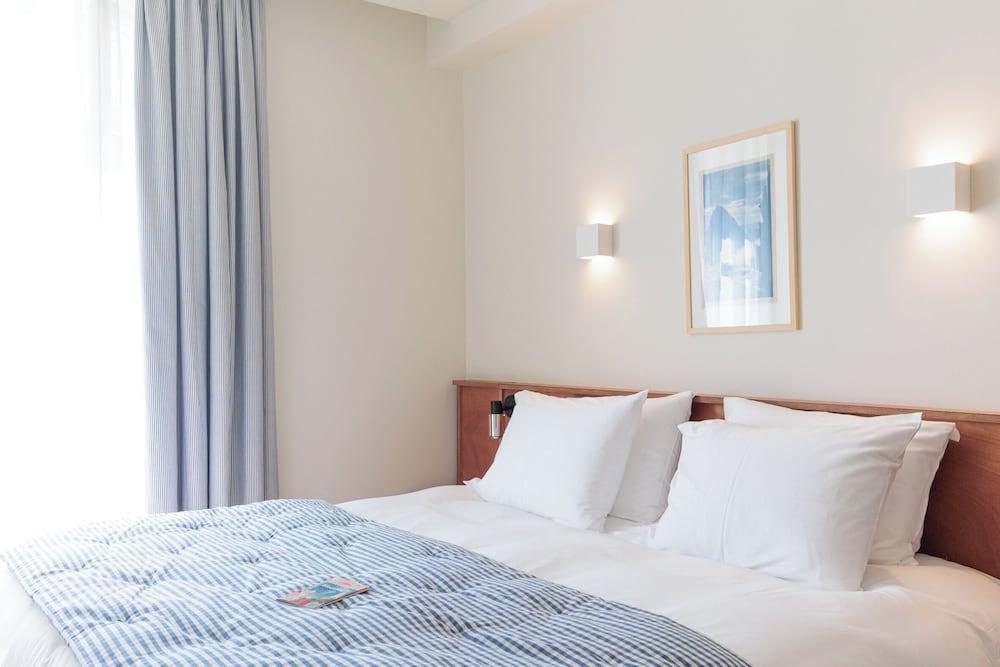 ALFRED HOTELS Port-Vieux 16/50