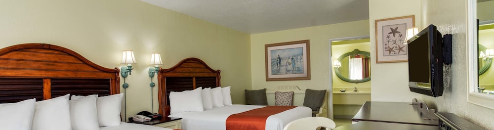 Seralago Hotel and Suites Main Gate East 6/32