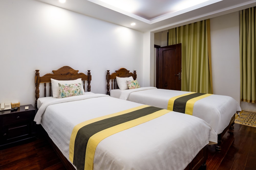 La Residence WatBo Hotel 24/64