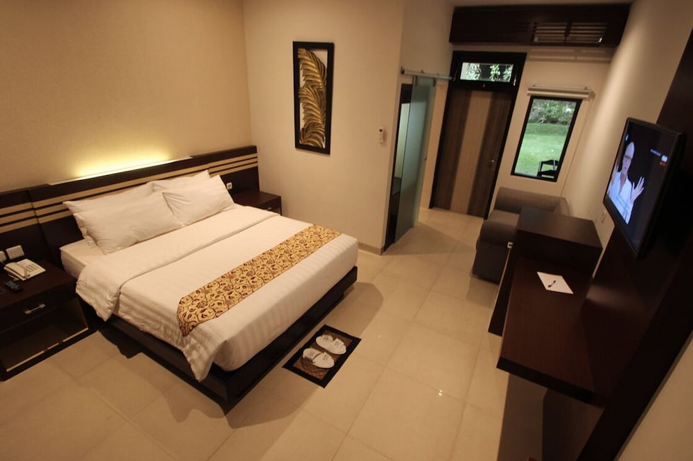Kusuma Agrowisata Resort Convention Hotel 30/64